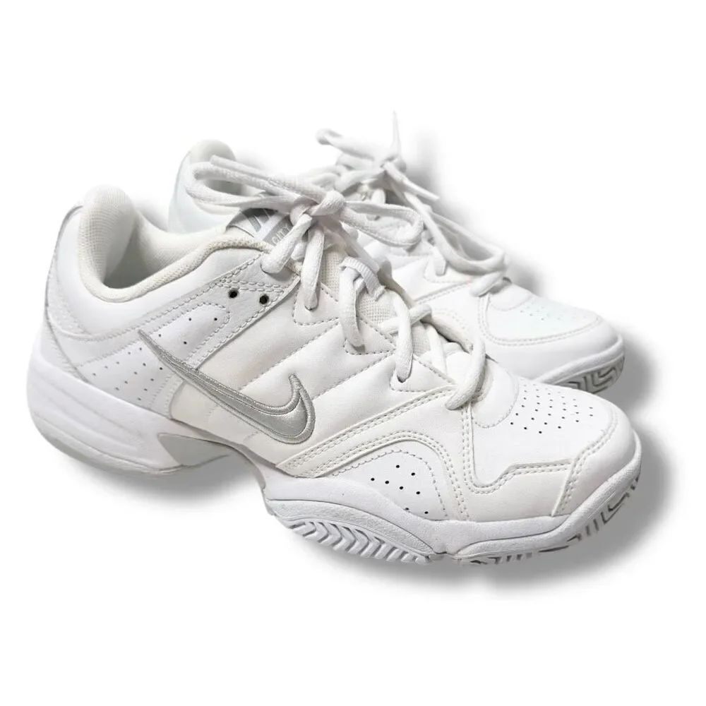 Nike City Court Perforated White Leather Sneakers Tennis Women’s Shoes Size 7